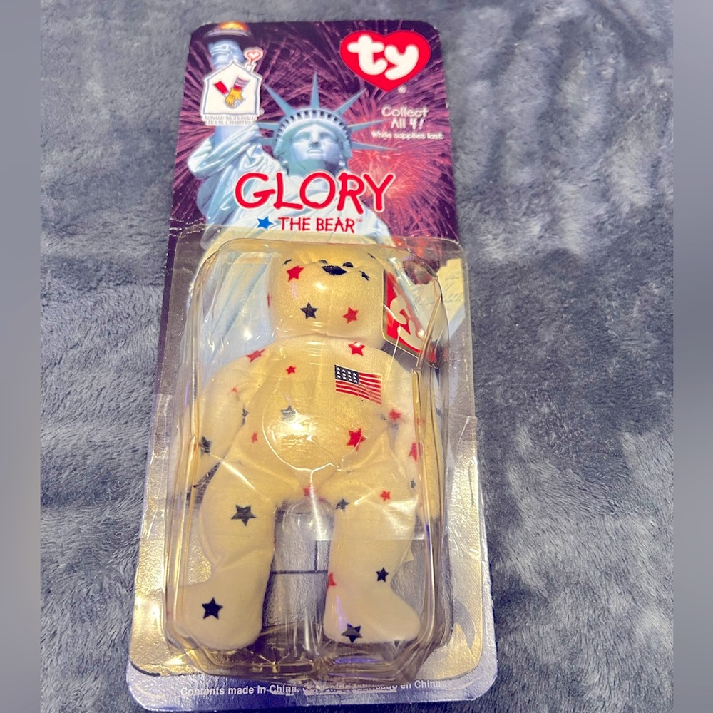 Ty Glory the Bear Plush Toy - 4188 Still in box. Tag “error’s” reads 1993.